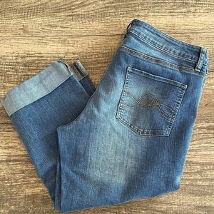 NY&Co denim capris